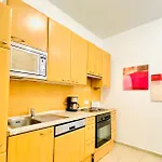 Chic Studio Apt For 5P, 12-Min Walk To Augarten