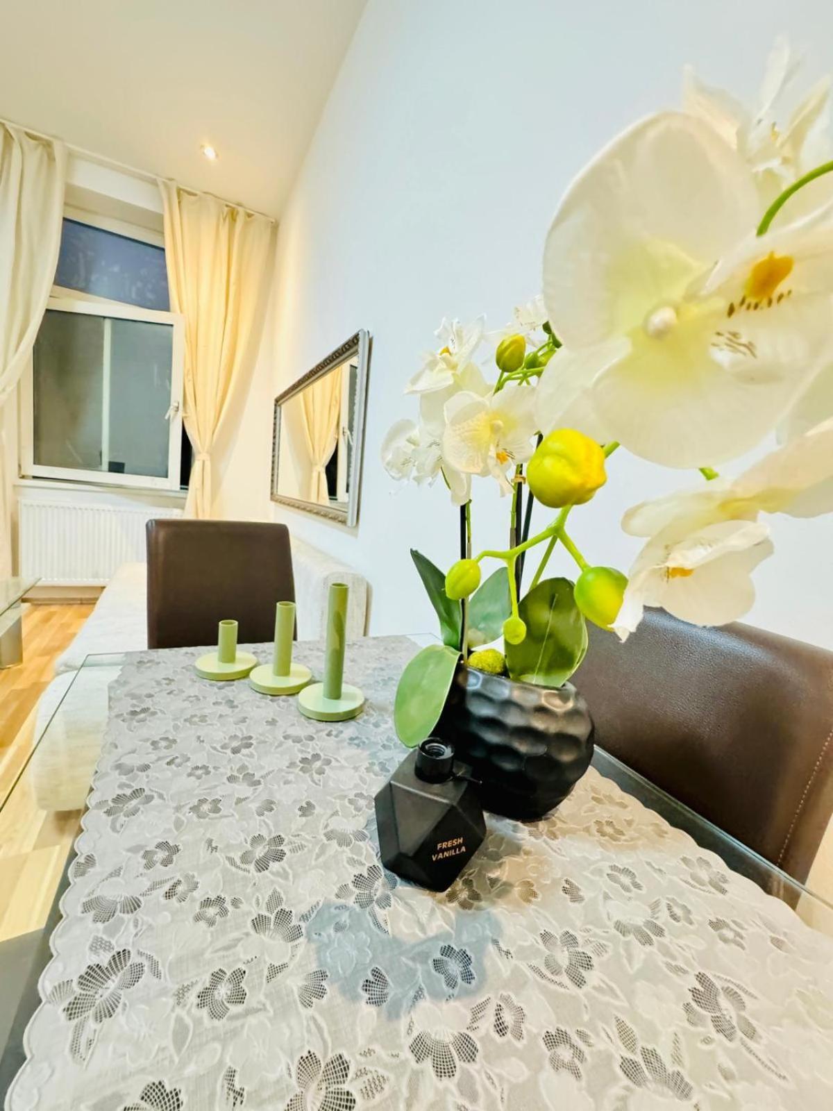 Chic For 5p, 12-min Walk To Augarten Appartement