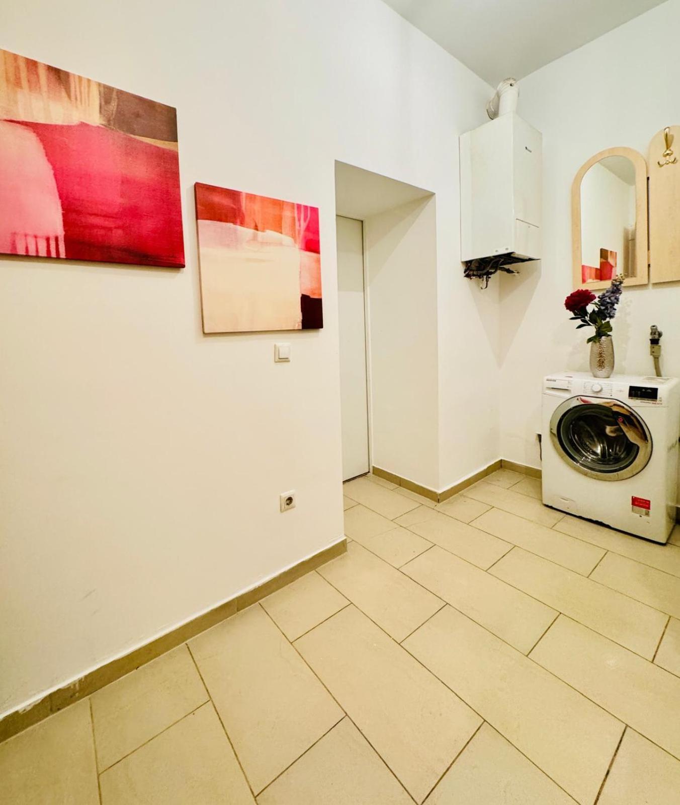 Chic For 5p, 12-min Walk To Augarten Appartement