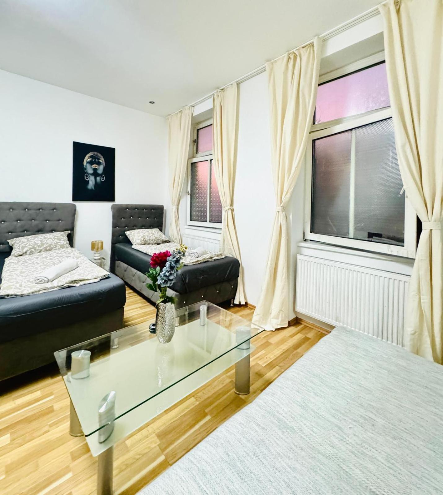 Chic For 5p, 12-min Walk To Augarten Appartement *