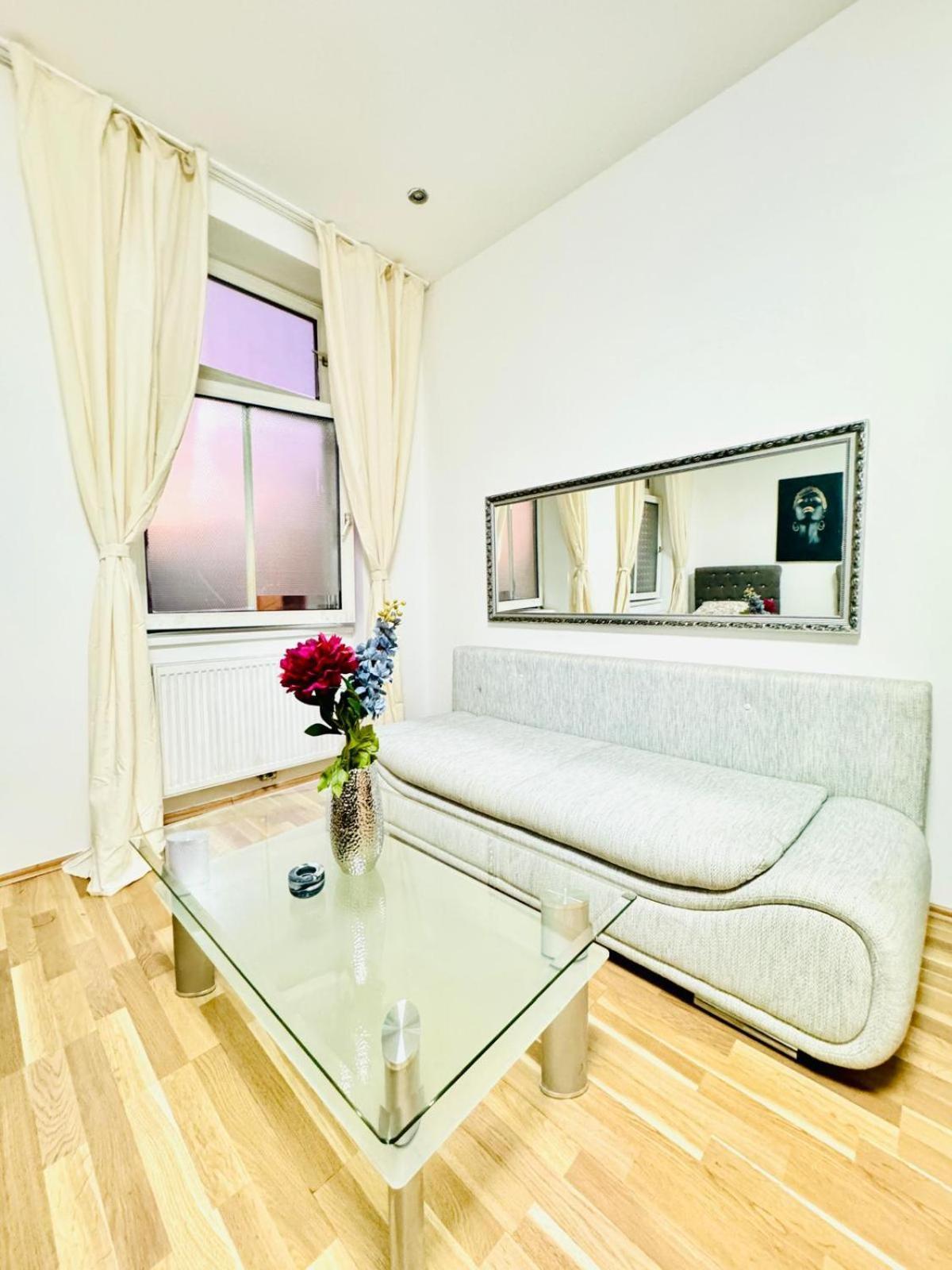 Chic For 5p, 12-min Walk To Augarten * Wenen